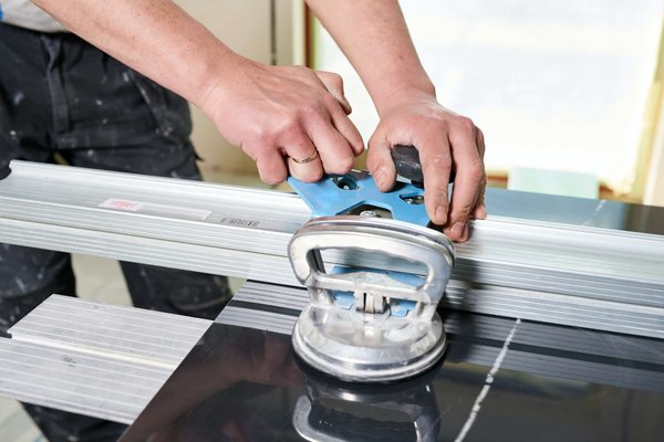 Comment réussir une découpe céramique sur mesure ?
