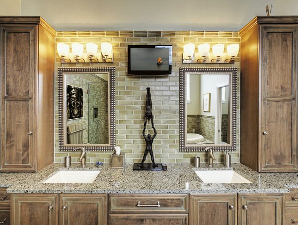 Luminaire salle de bain : quelle applique choisir pour la pièce ?